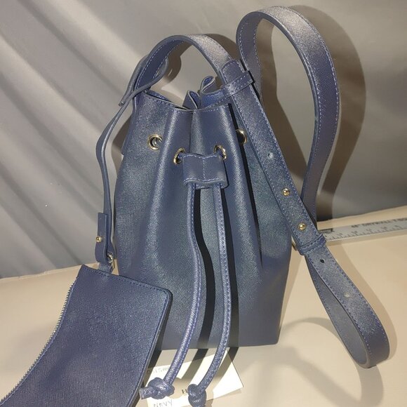 Hide Zabari Navy Blue Drawstring Bucket Bag Detachable Pouch Adjustable Strap - Picture 3 of 8